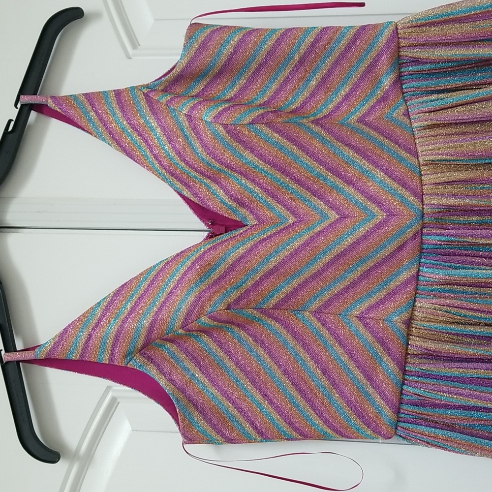 Womens dress - Picture 3 of 7
